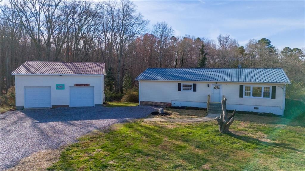Photo of 4312 Happy Hollow Road, Asheboro, NC 27205 (MLS # 1203443)