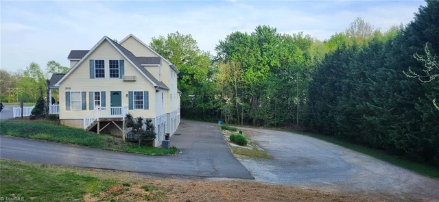 502 S Key Street, photo 4 of 11