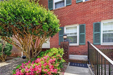 2962 Saint Marks Road E Winston-Salem NC 27103