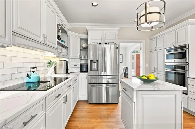 4911 Setter Court, photo 5 of 31