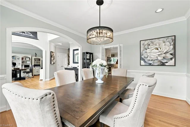 4911 Setter Court, photo 3 of 31