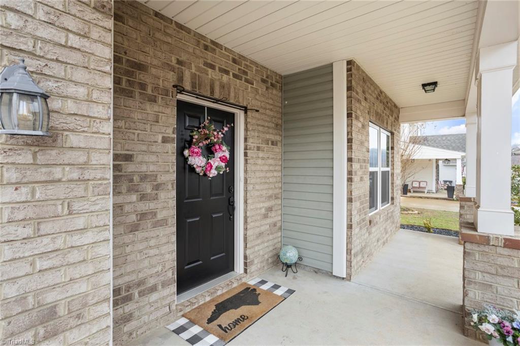 Photo 6 of 45 of 4431 Wedge Drive house