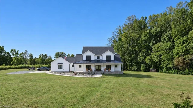 4199 Old Marlboro Road, photo 2 of 50