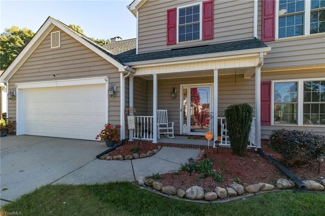 1707 Hanford Hills Road, photo 3 of 40