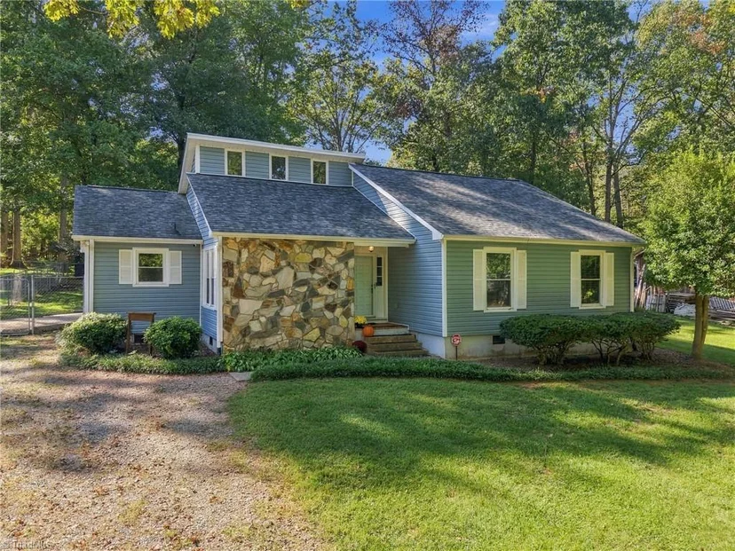 134 Longview Road, photo 1 of 42