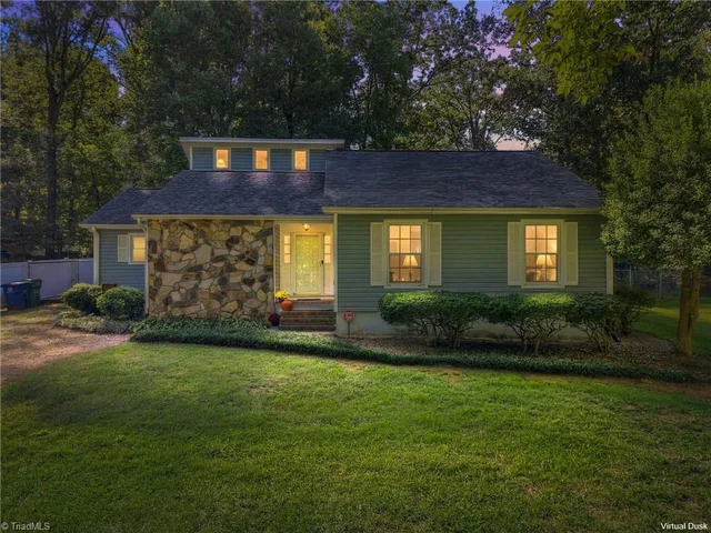 134 Longview Road, photo 2 of 42