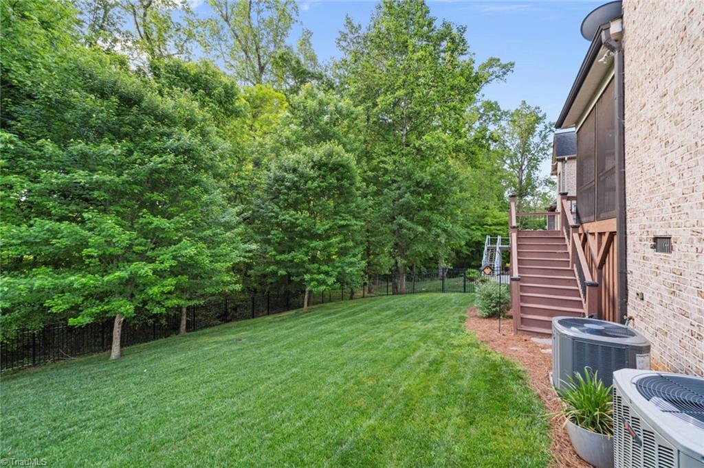 215 Fearrington Drive, Kernersville, North Carolina image 46
