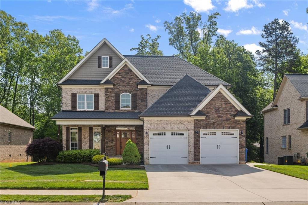 215 Fearrington Drive, Kernersville, North Carolina image 1