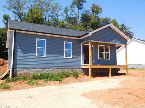 Homes For Sale - 415 N Scientific Street<br/> High Point, NC 27260