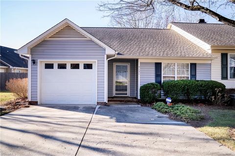 3131 WOODPOINT Street Jamestown NC 27282