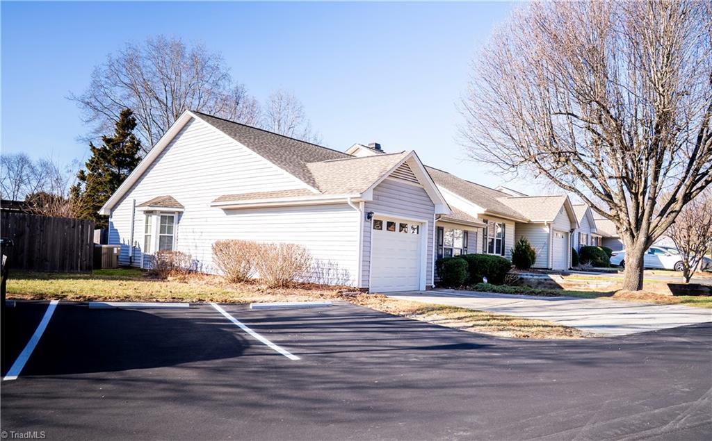 3131 WOODPOINT Street