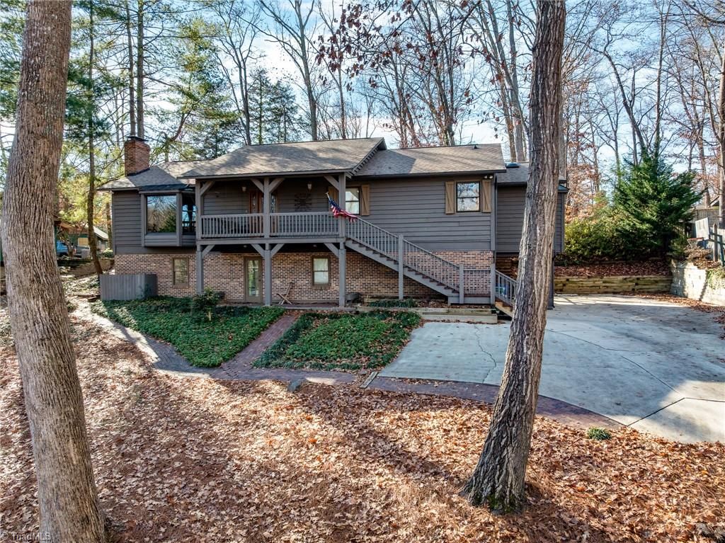 Photo of 3515 Bentbrook Drive, High Point, NC 27265 (MLS # 1203692)