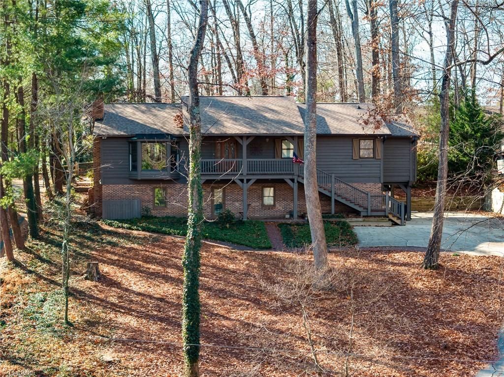 Photo of 3515 Bentbrook Drive, High Point, NC 27265 (MLS # 1203692)