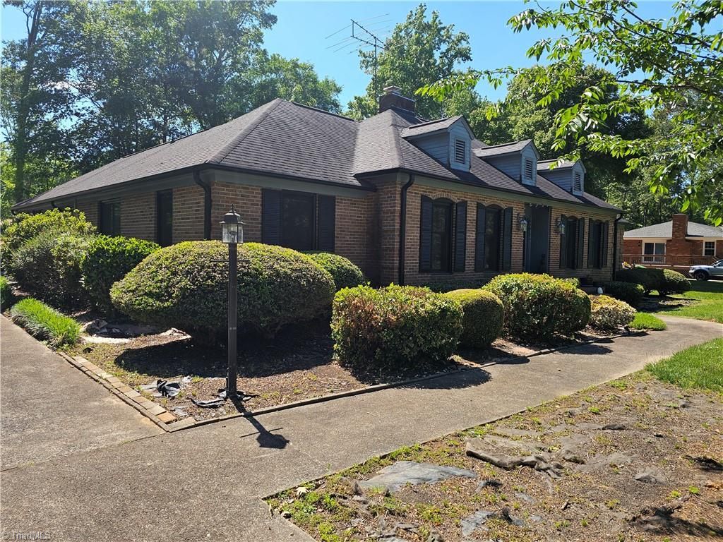 Photo of 1108 Oak Hill Drive, Monroe, NC 28112 (MLS # 1218991)