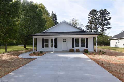 Homes For Sale - 304 E 8TH STREET 8th Street<br/> Lexington, NC 27295