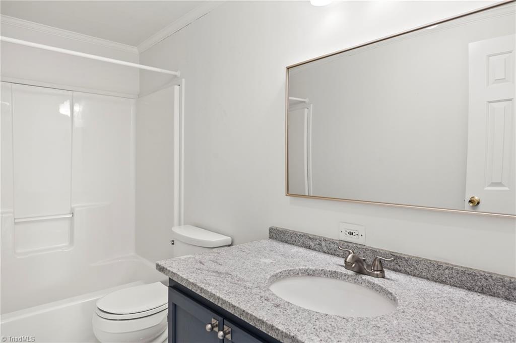 819 Gordon Court, Pilot Mountain, North Carolina image 32