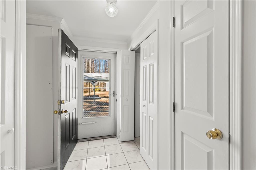 819 Gordon Court, Pilot Mountain, North Carolina image 21