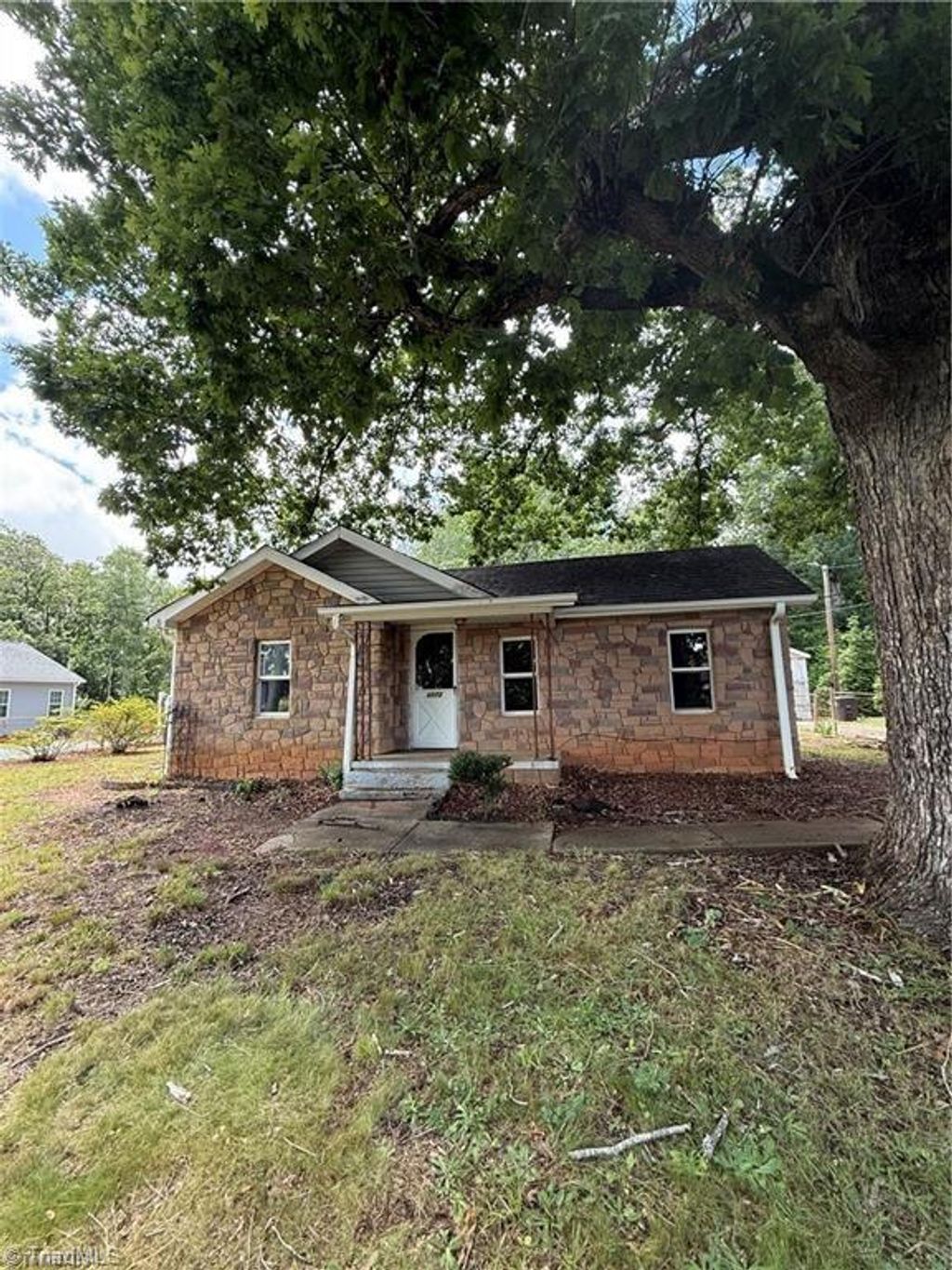 Photo of 4372 Oak Ridge Drive, Winston-Salem, NC 27105 (MLS # 1207357)