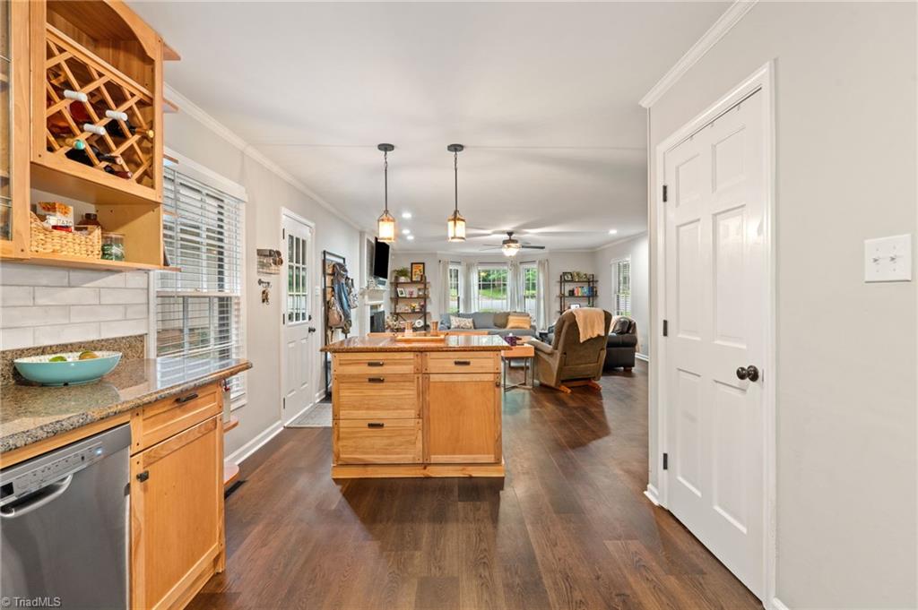 4421 Forest Walk Drive, Greensboro, North Carolina image 26
