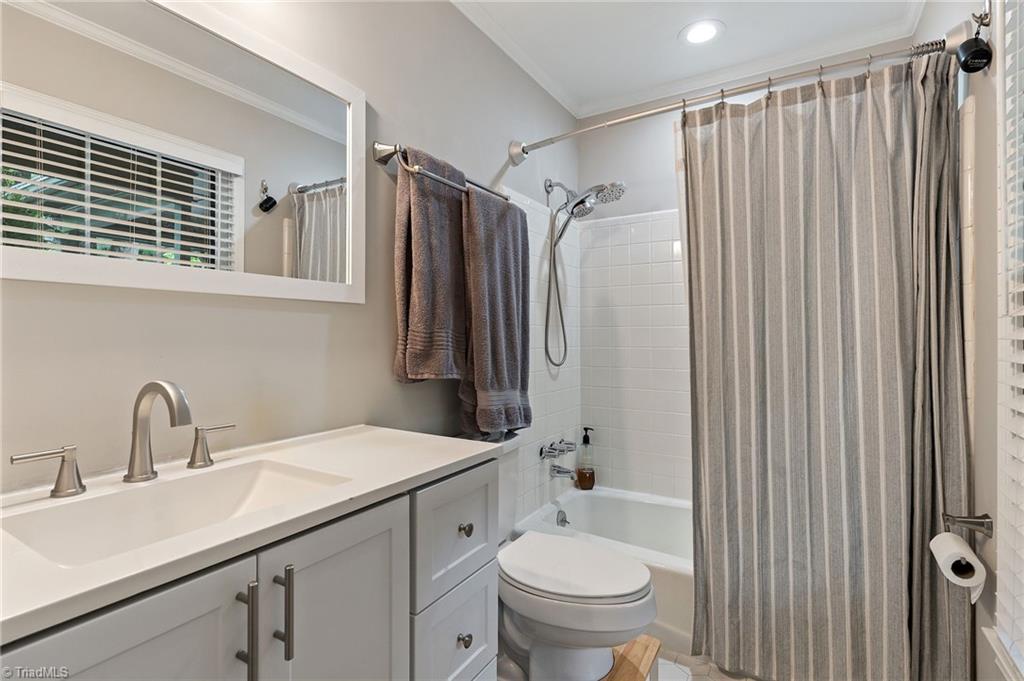4421 Forest Walk Drive, Greensboro, North Carolina image 32
