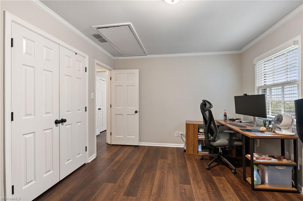 4421 Forest Walk Drive, Greensboro, North Carolina image 38