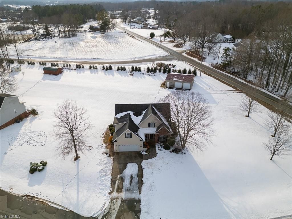 Photo of 126 Crystal Ridge Drive, Lexington, NC 27295 (MLS # 1208005)