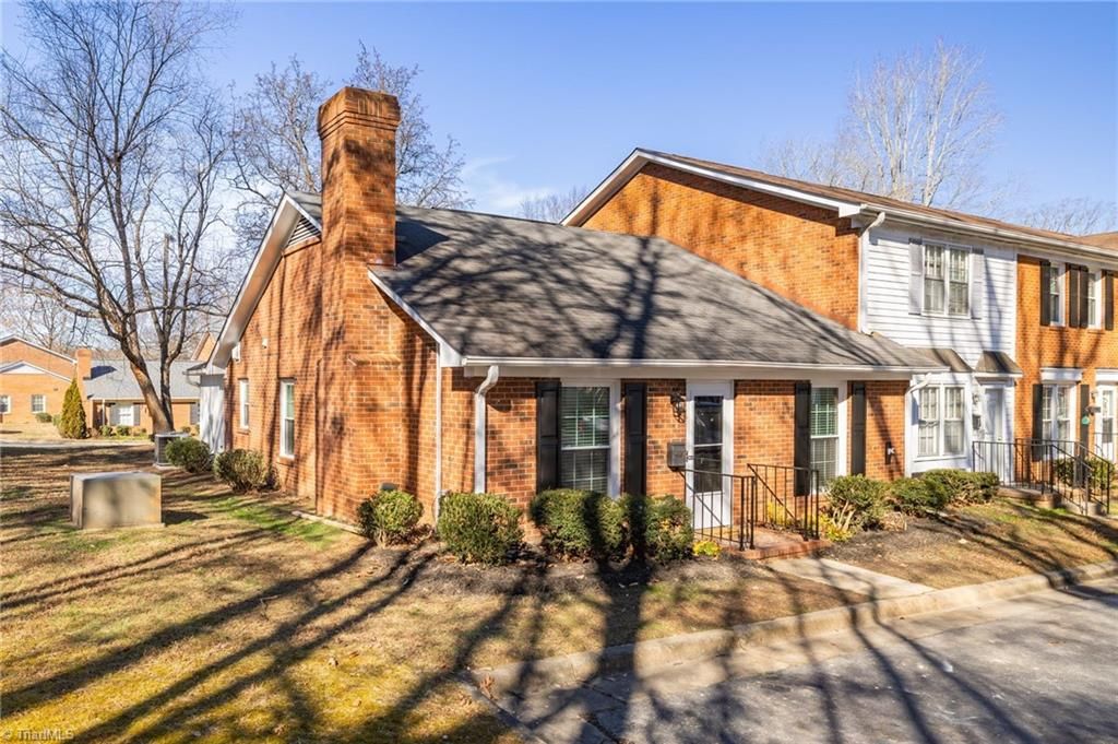 Photo of 4618 Lawndale Drive #F, Greensboro, NC 27455 (MLS # 1206582)