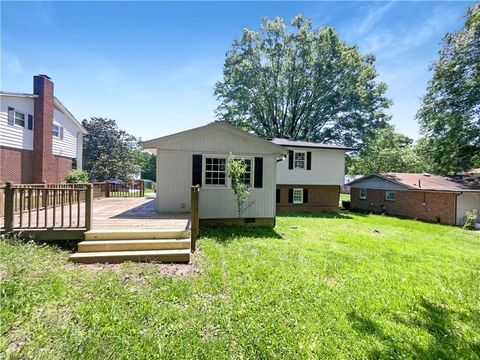 Single Family Residence in Greensboro NC 1912 Carlton Avenue 6.jpg