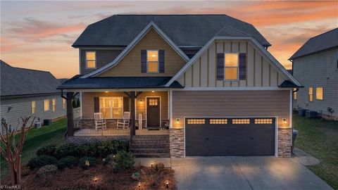 Homes For Sale - 3439 Grandview Crossing Lane<br/> Pfafftown, NC 27040