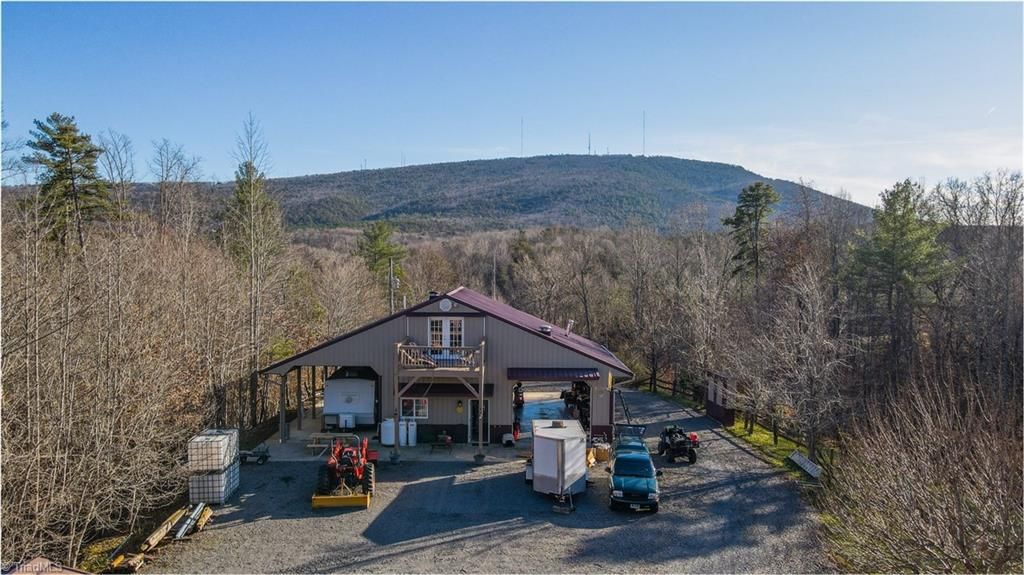 Photo of 1566 Thore Road, Pinnacle, NC 27043 (MLS # 1203736)