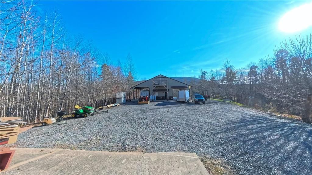 Photo of 1566 Thore Road, Pinnacle, NC 27043 (MLS # 1203736)
