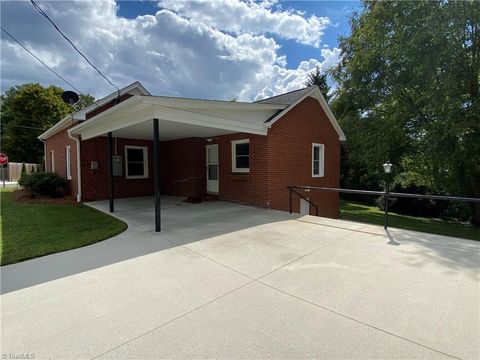 A home in Mount Airy