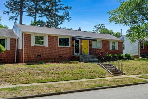 Condo For Sale - 610 N Tremont Drive<br/> Greensboro, NC 27403