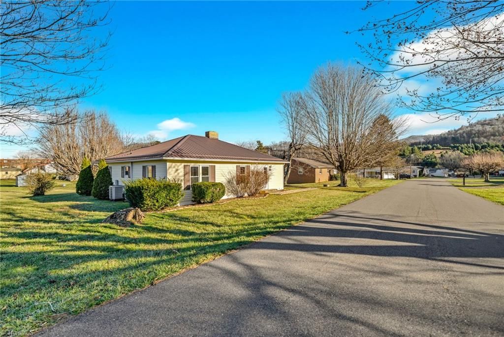 Photo of 186 King Street, West Jefferson, NC 28694 (MLS # 1212231)