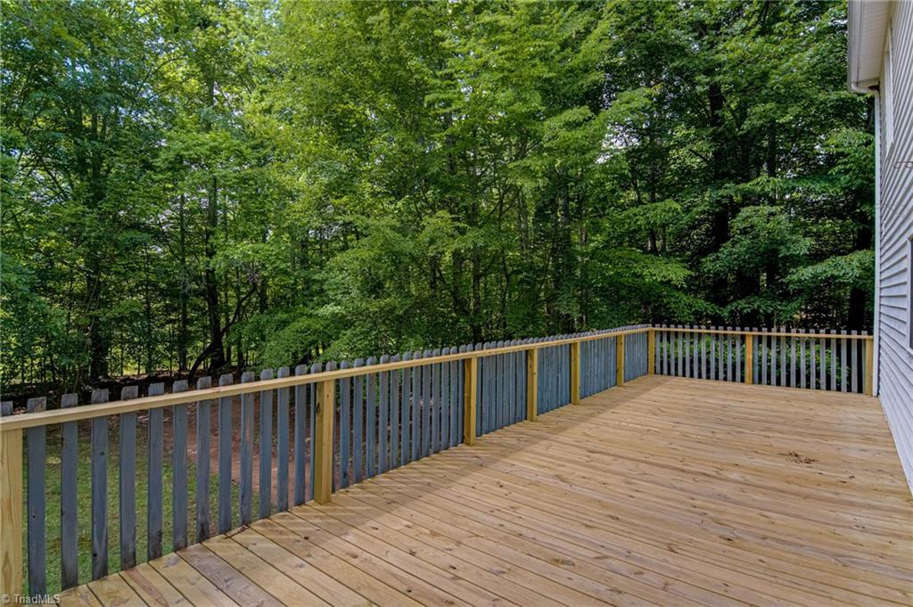 1336 Crepe Myrtle Lane, Yadkinville, North Carolina image 18