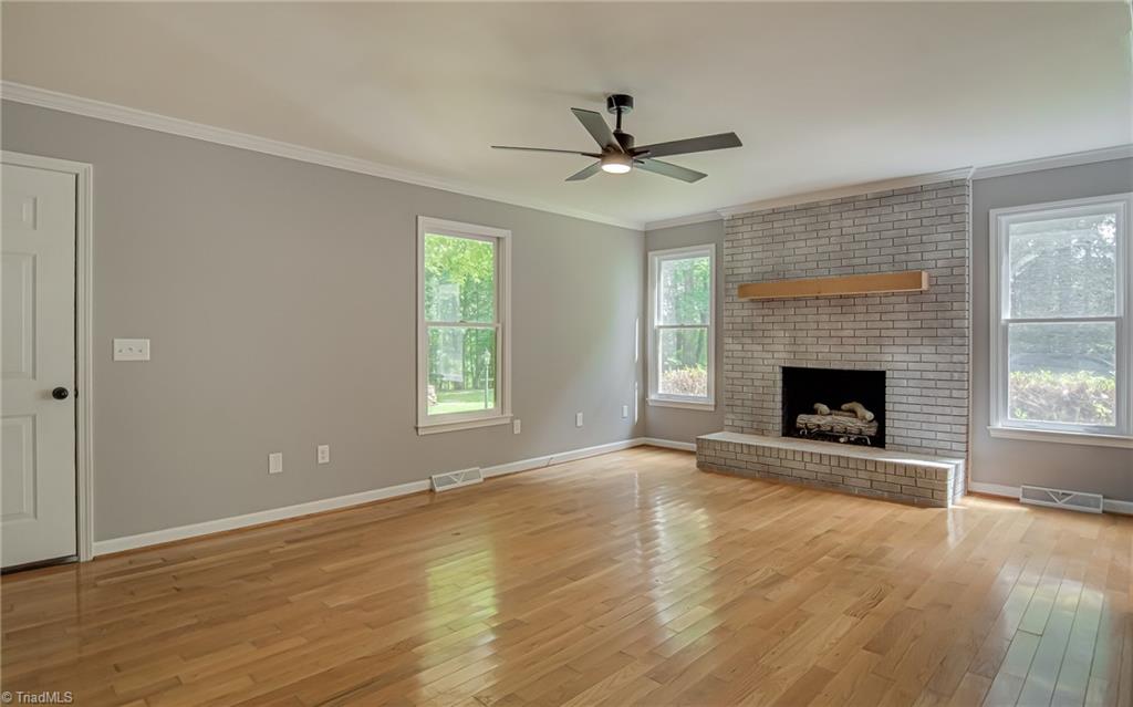 1336 Crepe Myrtle Lane, Yadkinville, North Carolina image 10