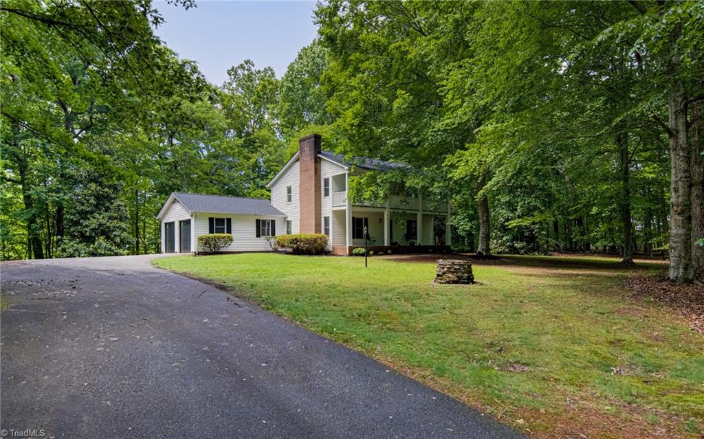 1336 Crepe Myrtle Lane, Yadkinville, North Carolina image 3