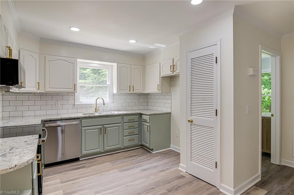 1336 Crepe Myrtle Lane, Yadkinville, North Carolina image 5