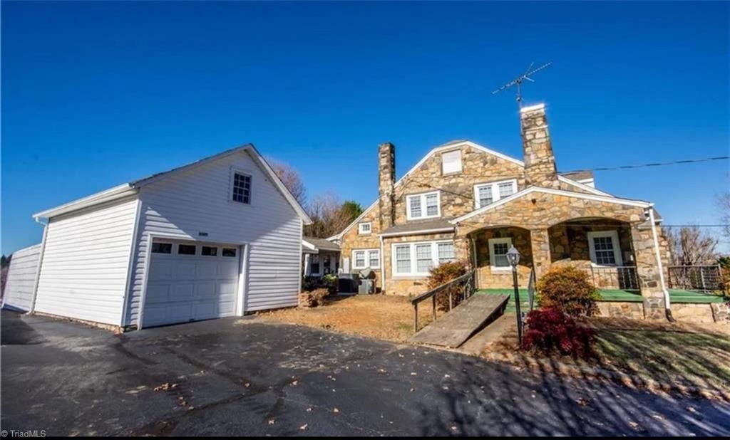 Photo of 6325 US Highway 21, Jonesville, NC 28642 (MLS # 1207364)