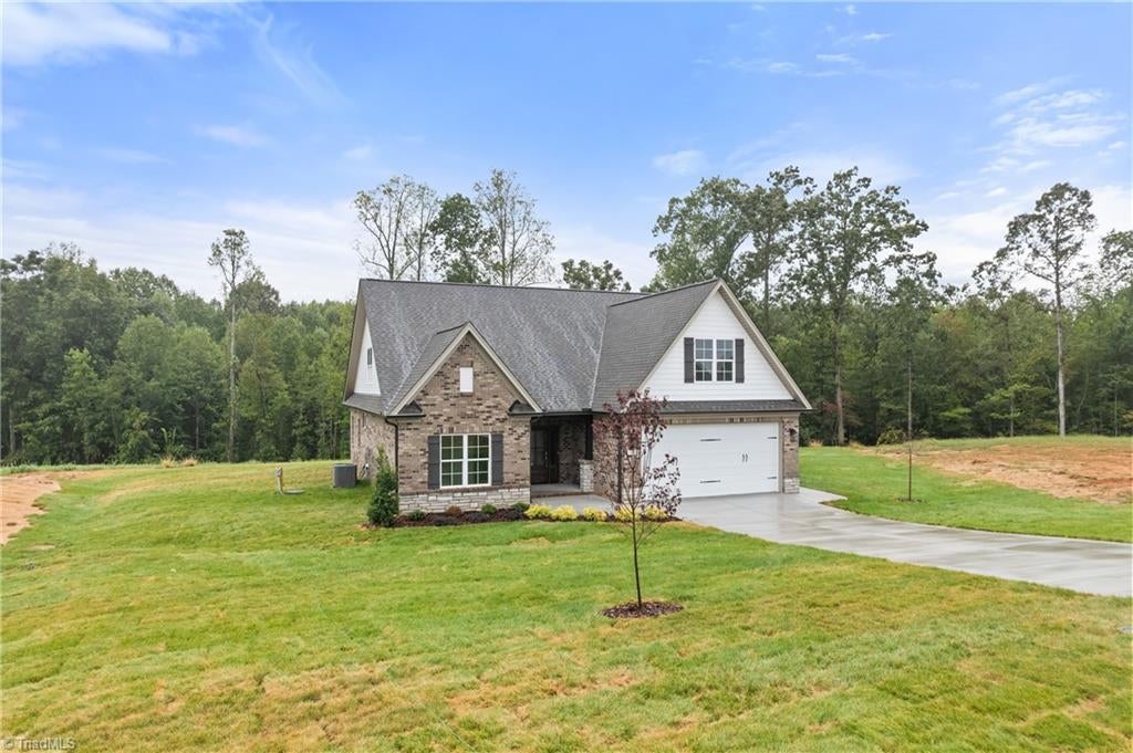 Photo of 261 Avian Lane, Winston-Salem, NC 27127 (MLS # 1237088)