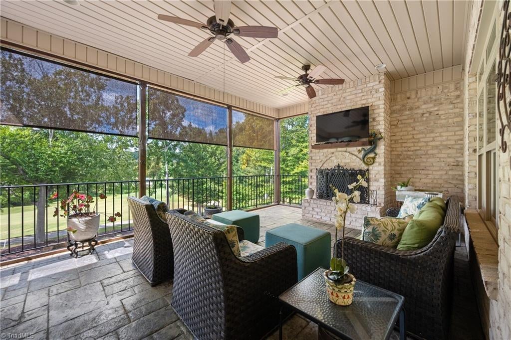 Photo of 4347 Griffins Gate Lane, Greensboro, NC 27407 (MLS # 1229600)