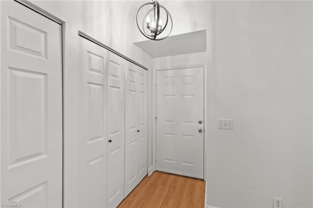 Photo of 310 Meadows Circle, Winston-Salem, NC 27104 (MLS # 1224599)