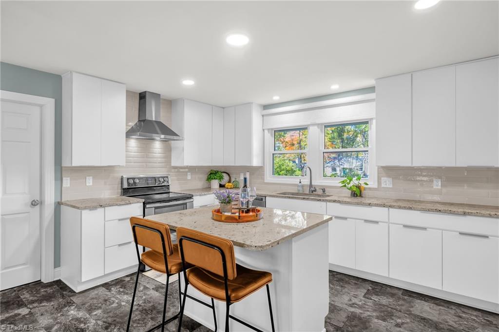 Greensboro, North Carolina 27408, United States, 4 Bedrooms Bedrooms, ,2 BathroomsBathrooms,Residential,Active,217690