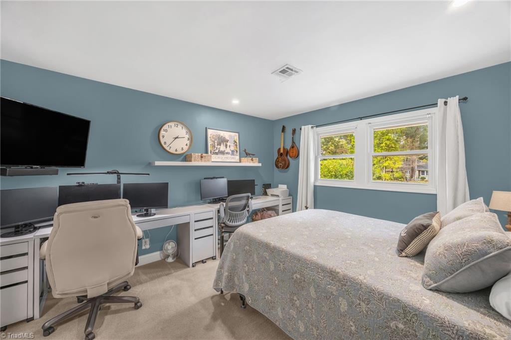 Greensboro, North Carolina 27408, United States, 4 Bedrooms Bedrooms, ,2 BathroomsBathrooms,Residential,Active,217690