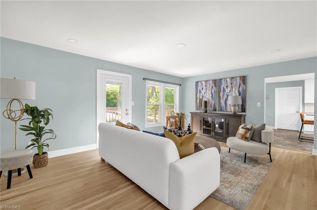 Greensboro, North Carolina 27408, United States, 4 Bedrooms Bedrooms, ,2 BathroomsBathrooms,Residential,Active,217690