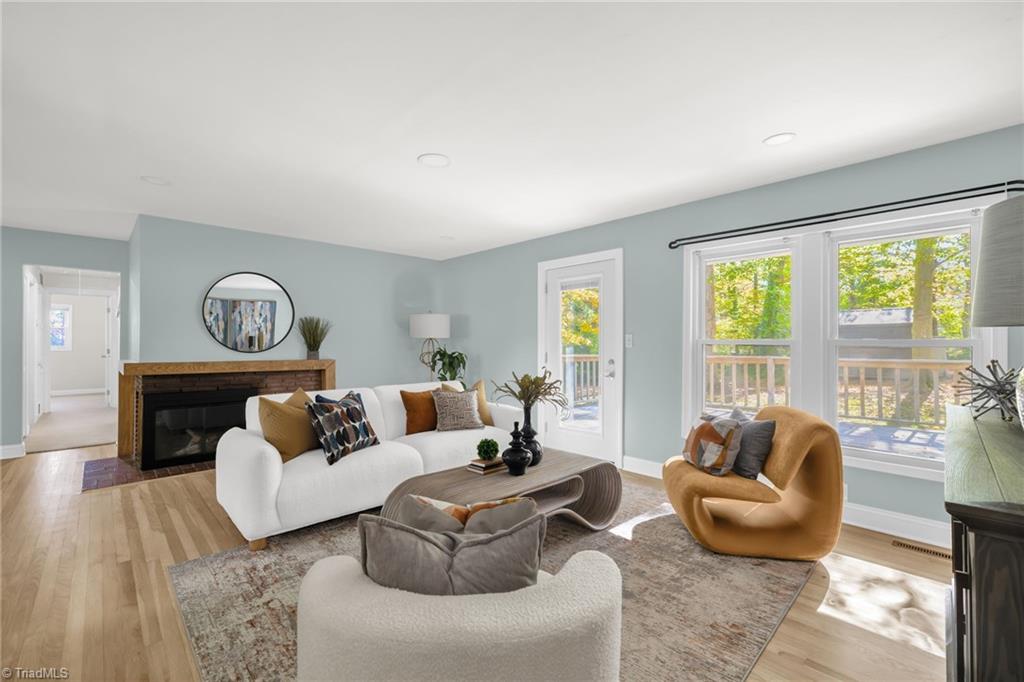 Greensboro, North Carolina 27408, United States, 4 Bedrooms Bedrooms, ,2 BathroomsBathrooms,Residential,Active,217690 Greensboro, North Carolina 27408, United States, 4 Bedrooms Bedrooms, ,2 BathroomsBathrooms,Residential,Active,217690