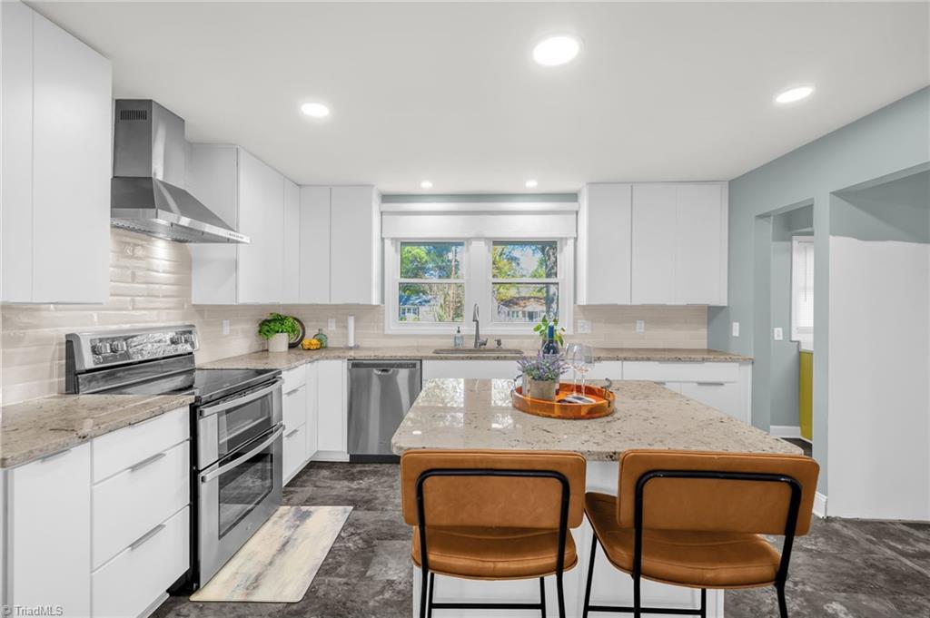 Greensboro, North Carolina 27408, United States, 4 Bedrooms Bedrooms, ,2 BathroomsBathrooms,Residential,Active,217690