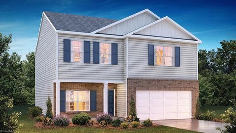 Homes For Sale - 159 Baymeade Drive<br/> Davidson County, Lexington, NC 27295