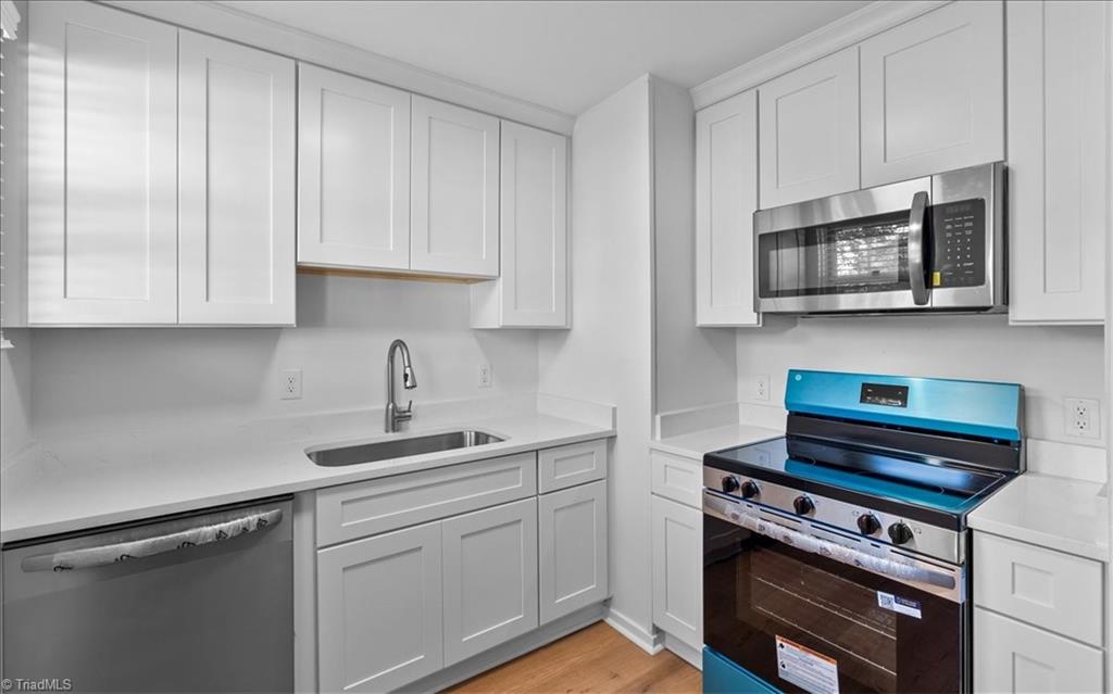 Photo of 1804 Villa Drive, Greensboro, NC 27403 (MLS # 1222848)