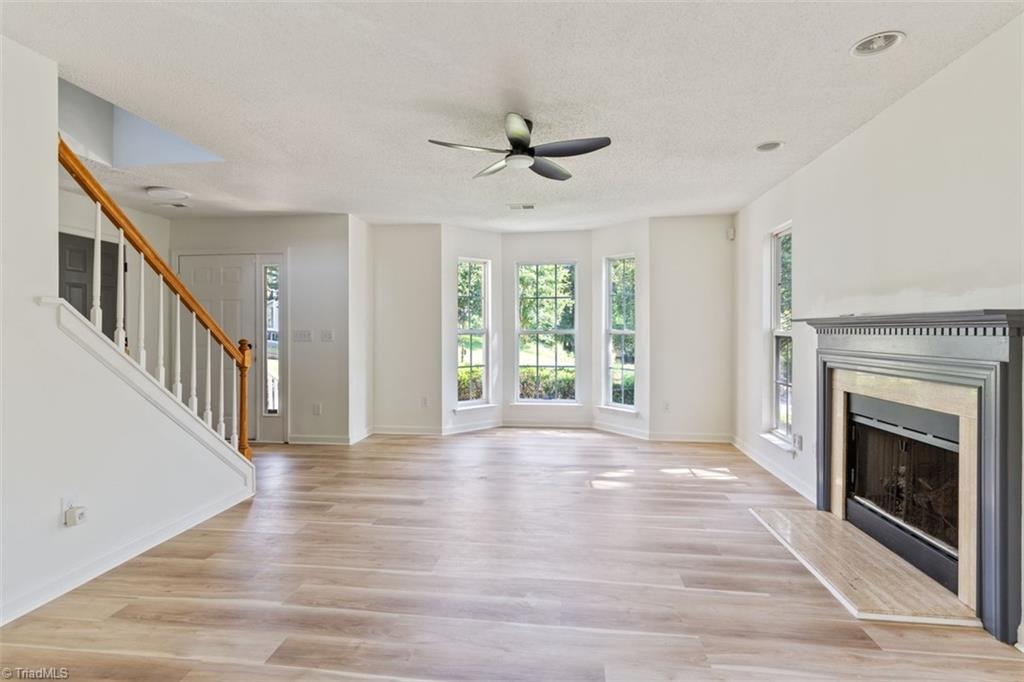 600 River Glen Court